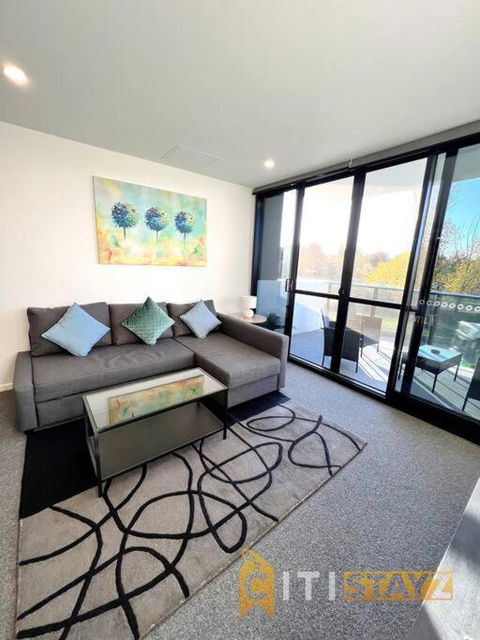 Fab In Phillip - 2bd 2bth Apt - Close To CBR Hospital - Accommodation Melbourne 0