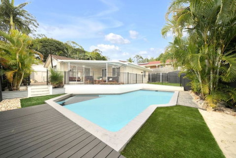 Family Escape Serene Oasis With Pool And AC - Accommodation Melbourne 0