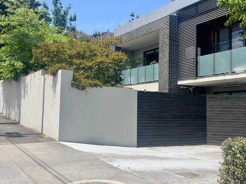 Glen Iris Gem - Modern Apartment With Car Park - Accommodation Melbourne 0