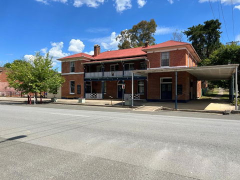 Gold Reef Adelong - Melbourne 4u 3