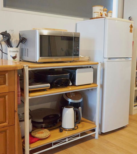 GOLDFIELDS STUDIO APARTMENT, Beaconsfield - Fully Self-contained, Air-conditioning - Melbourne 4u 4