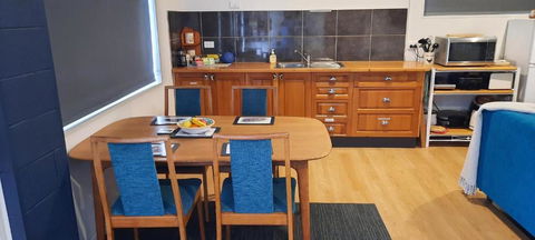 GOLDFIELDS STUDIO APARTMENT, Beaconsfield - Fully Self-contained, Air-conditioning - Melbourne 4u 3