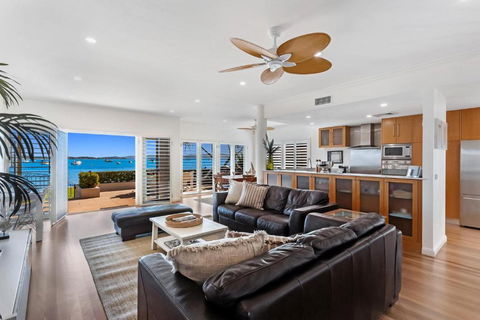 H3 Port Stephens - Accommodation Melbourne 3