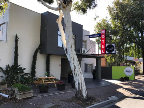 Hello Adelaide Motel And Apartments - Accommodation Melbourne 0