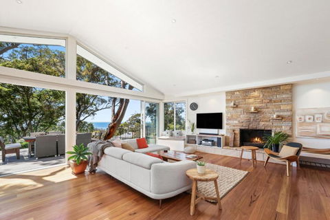 Hidden Oasis - Ocean Views - Accommodation Melbourne 2