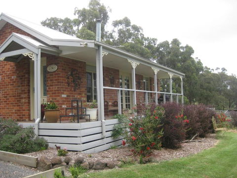 Honeyeater Cottage - Accommodation Melbourne 1