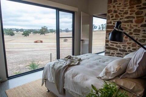 Hutton Vale Farm JHA Stone Cellar - Accommodation Melbourne 1