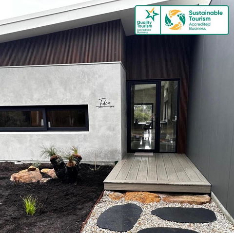 INDICA HEMP HOUSE - Multi Award Winning-Luxury-Eco Designed House-lake Views-hot Tub-Cinema - Accommodation Melbourne 0