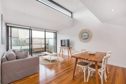 Hotel Lifestyle Home Living In Williamstown - Accommodation Melbourne 1