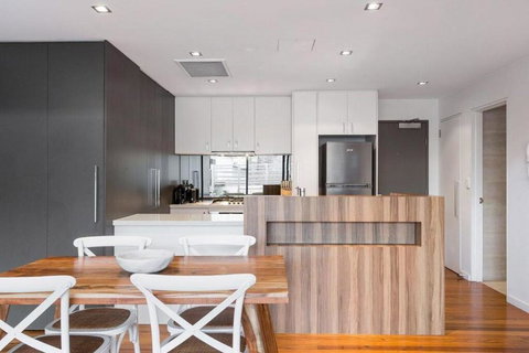 Hotel Lifestyle Home Living In Williamstown - Accommodation Melbourne 2