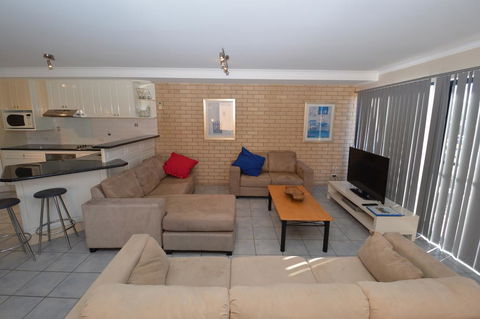 Aegean Blue - Accommodation Melbourne 3