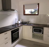 Airlie Getaway Unit 3 - Accommodation Melbourne