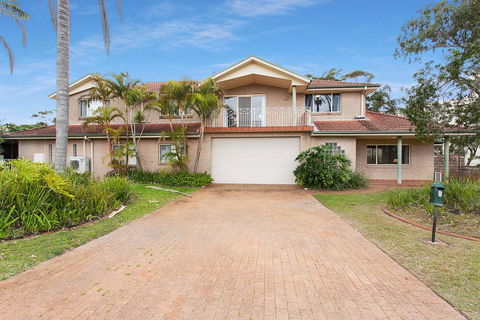 Ajax Avenue, 6 - Accommodation Melbourne 1