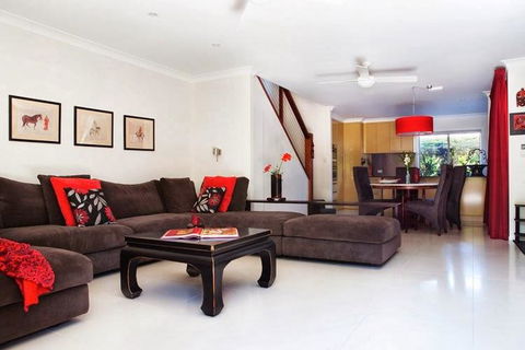 Akai Hana - Accommodation Melbourne 2