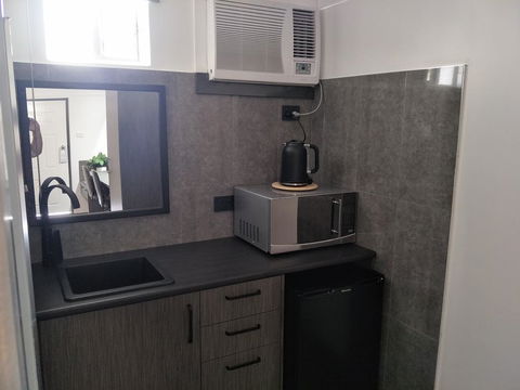 Alabaster Motor Inn - Accommodation Melbourne 2