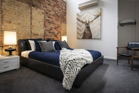 Albert Guest House And Mills Spa Suites - Accommodation Melbourne 3