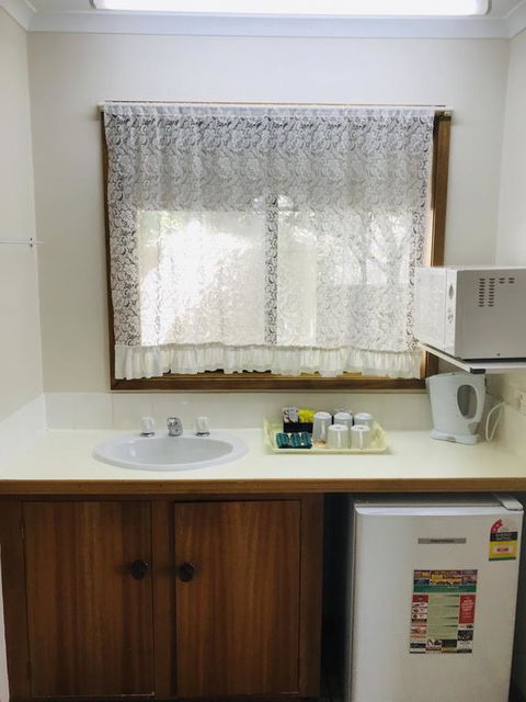 Alfred Motor Inn - Accommodation Melbourne 3