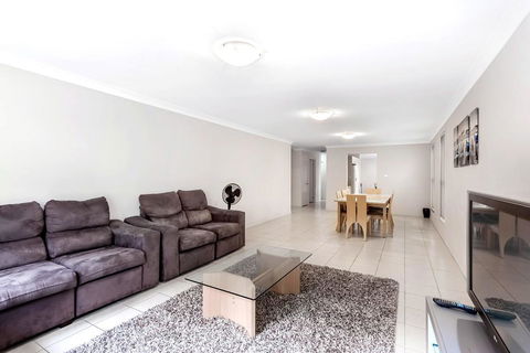 Alida Place, 1 Lagoons Estate - Accommodation Melbourne 3