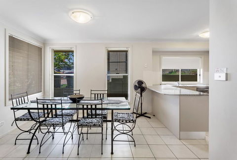 Alida Place, 1 Lagoons Estate - Accommodation Melbourne 2