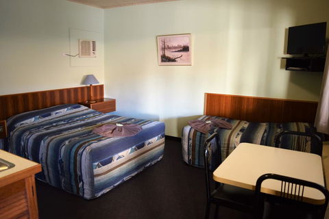 Alkira Motel - Accommodation Melbourne 1