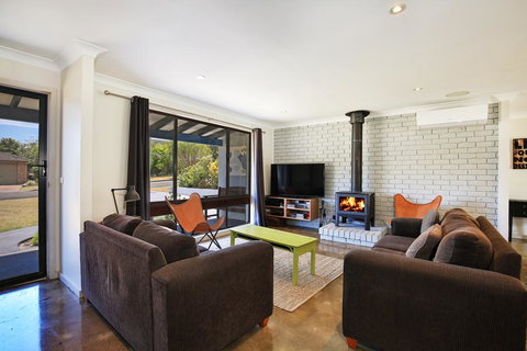 Aloha - Pet & Family Friendly - 10 Min Walk To Beach - Accommodation Melbourne 2