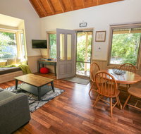 Alpine Arnica Cottage 2 - Accommodation Melbourne