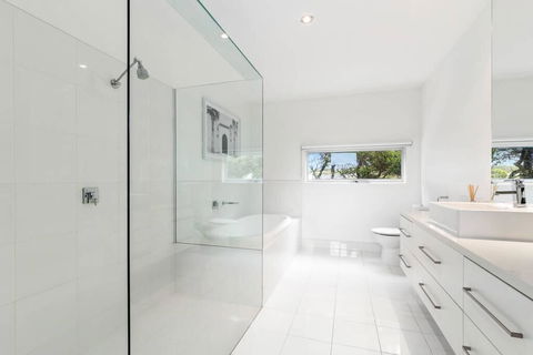 Amalfi Dream - Luxury Villa With Pool And Spa, Walk To Beach And Shops - Accommodation Melbourne 2