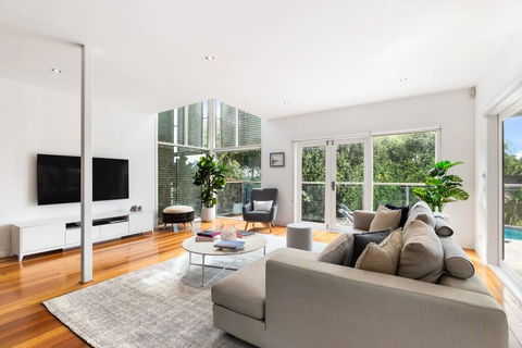 Amalfi Dream - Luxury Villa With Pool And Spa, Walk To Beach And Shops - Accommodation Melbourne 3