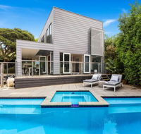 Amalfi Dream - Luxury Villa with Pool and Spa walk to beach and shops - Accommodation Melbourne