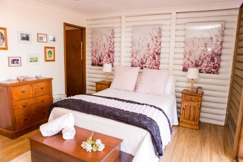 Among The Vines - Accommodation Melbourne 2
