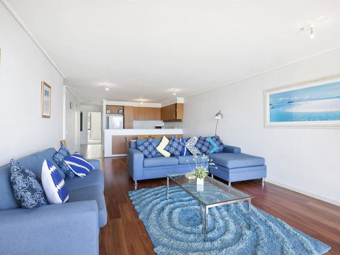 APARTMENT 11 PACIFIC APARTMENTS - Accommodation Melbourne 2