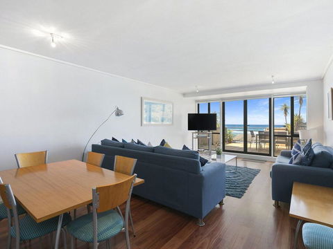 APARTMENT 11 PACIFIC APARTMENTS - Accommodation Melbourne 1