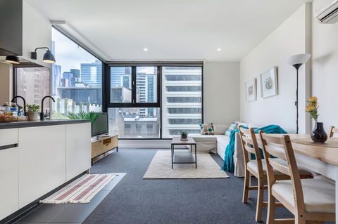 Apartment On BOURKE St - HEART Of Melbourne CBD. - Accommodation Melbourne 0