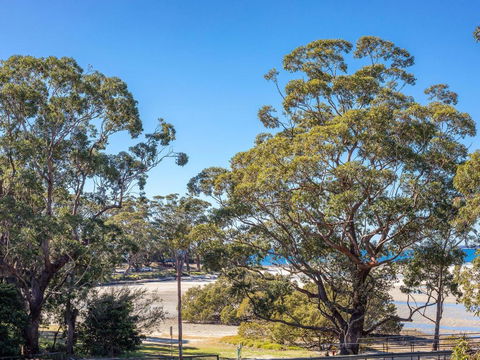Aqua View (By Jervis Bay Rentals) - Accommodation Melbourne 0