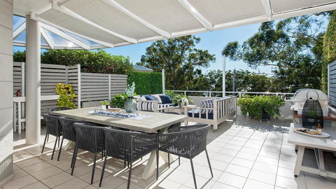 Arabella - Stylish Seaside Sanctuary With Views - Accommodation Melbourne 0