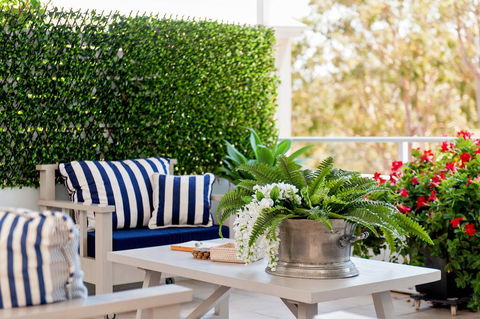 Arabella - Stylish Seaside Sanctuary With Views - Accommodation Melbourne 1