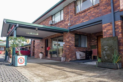 Arabella Motor Inn (formerly South Tweed Motor Inn) - Accommodation Melbourne 2