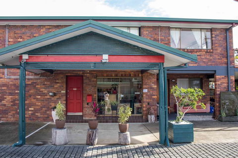 Arabella Motor Inn (formerly South Tweed Motor Inn) - Accommodation Melbourne 1