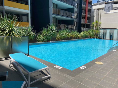 ARENA RESORT STYLE EXEC FREE NETFLIX WIFI WINE - Accommodation Melbourne 1