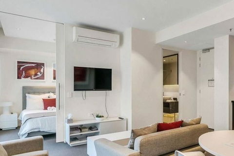 Luxury 2 Bdrm In Watson At Walkerville With Balcony, FREE Carpark, Near Adelaide CBD - Accommodation Melbourne 0