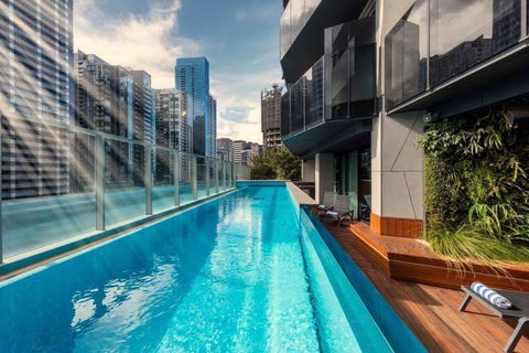 MA4004-1 BR, Lvl 40 Stylish Marco High Rise Home - Accommodation Melbourne 2