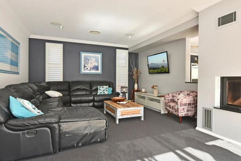Luxury Mandalong Mansion With Pool & Spa - Accommodation Melbourne 1