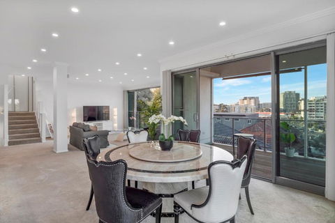 Luxury Retreat Sydney Airport Direct Train Line - Accommodation Melbourne 3