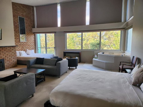 Macedon Ranges Hotel & Spa - Accommodation Melbourne 3