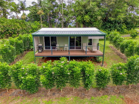 Mena Creek Flower House - Accommodation Melbourne 2