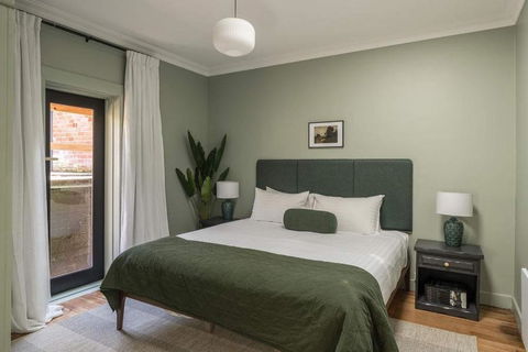 Modern 3-Bed Coastal Escape - Accommodation Melbourne 1