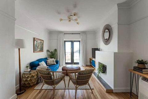 Modern 3-Bed Coastal Escape - Accommodation Melbourne 3