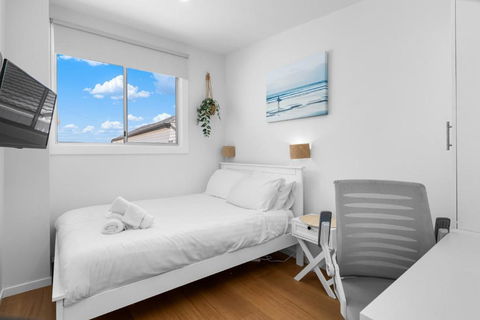 Modern Character Filled Cottage - Accommodation Melbourne 3