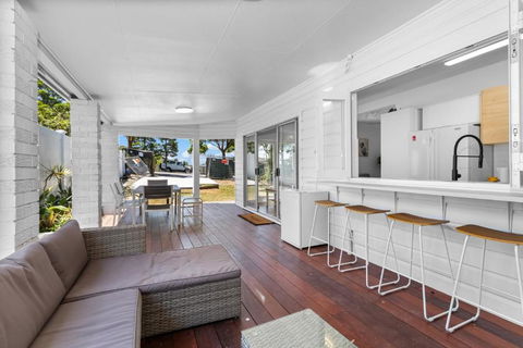 Modern Character Filled Cottage - Accommodation Melbourne 1