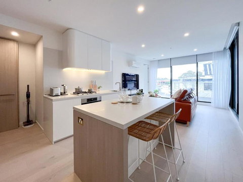 Modern Luxury 2B2B Sky Garden SmartTV - Accommodation Melbourne 2
